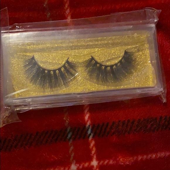 Mink lashes - Picture 3 of 5